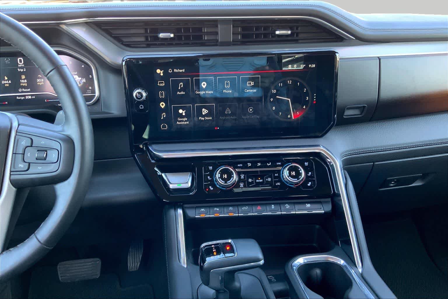 Used 2023 GMC Sierra 1500 Denali w/ Technology Package AWD/4WD image 7