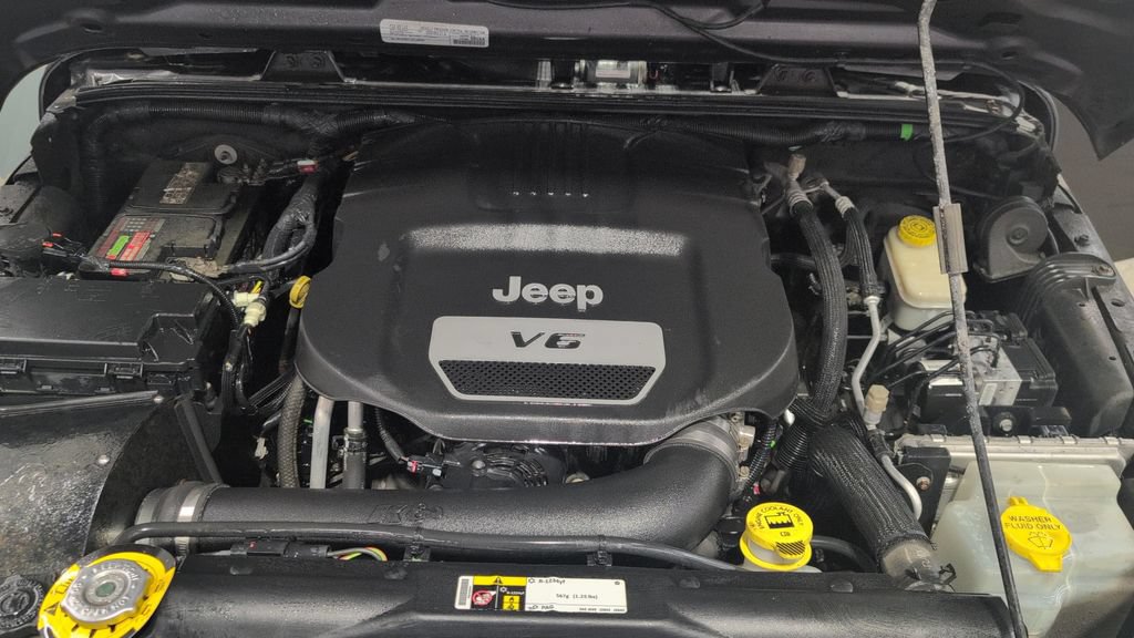 Used 2016 Jeep Wrangler Sport AWD/4WD image 18