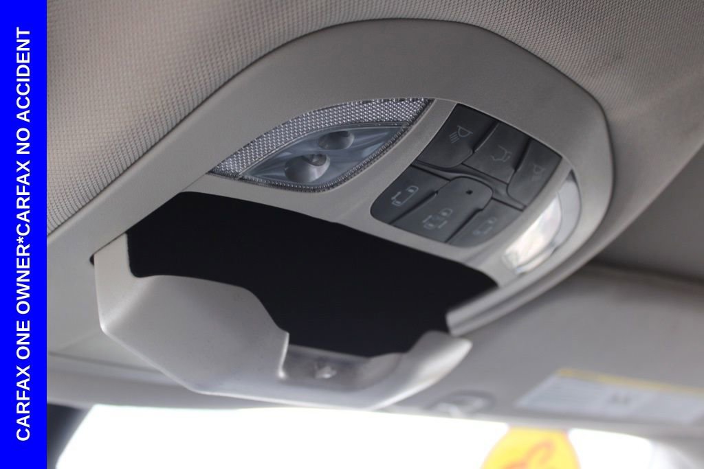 Used 2023 Chrysler Pacifica Touring-L image 43