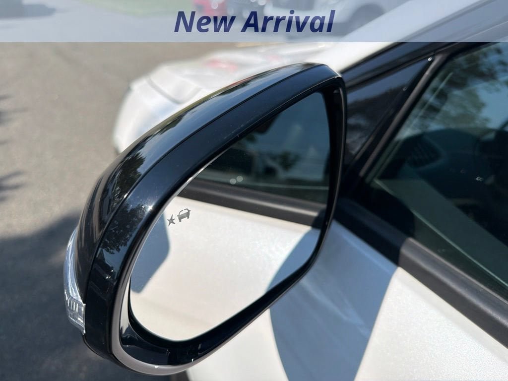 Certified 2024 Buick Envista Sport Touring w/ Convenience I Package FWD image 9
