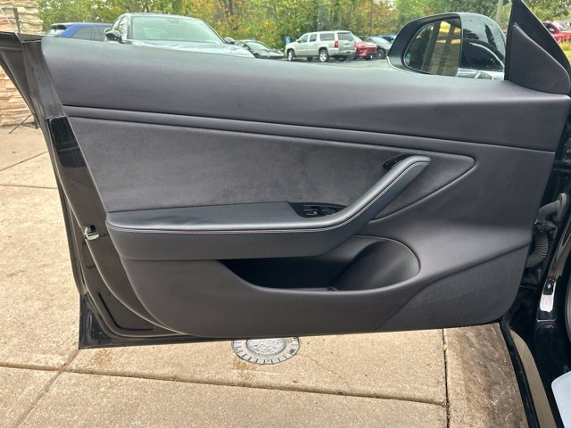 Used 2019 Tesla Model 3 Standard Range Plus RWD image 15