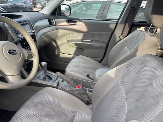Used 2010 Subaru Forester 2.5X Premium image 4