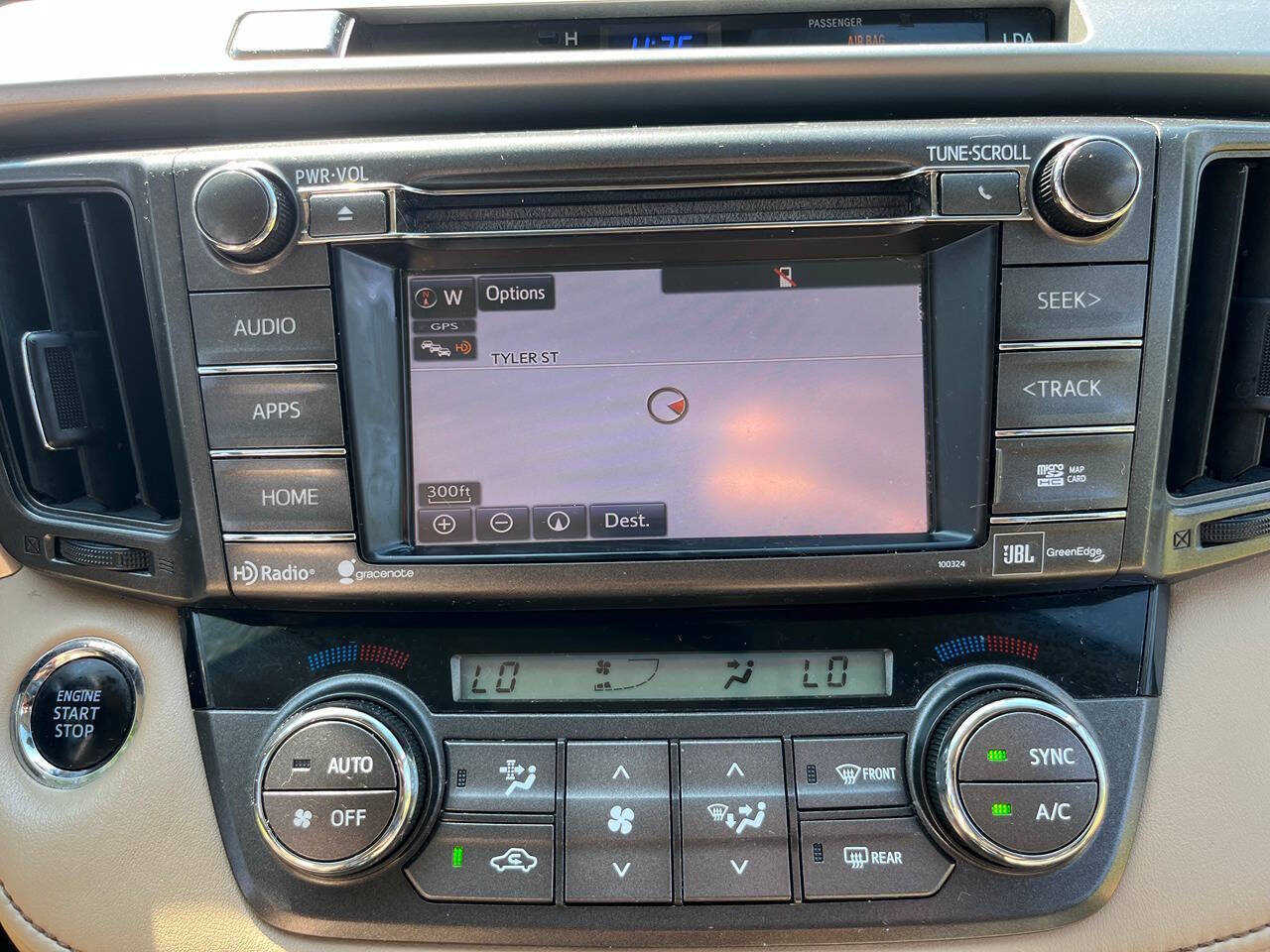 Used 2015 Toyota RAV4 Limited w/ Technology Package AWD/4WD image 9