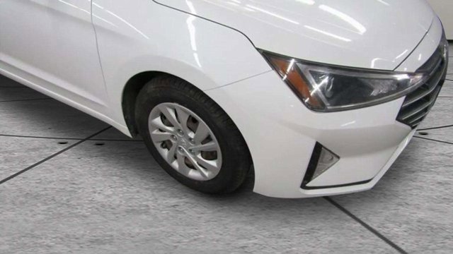 Used 2019 Hyundai Elantra SE w/ Cargo Package image 29
