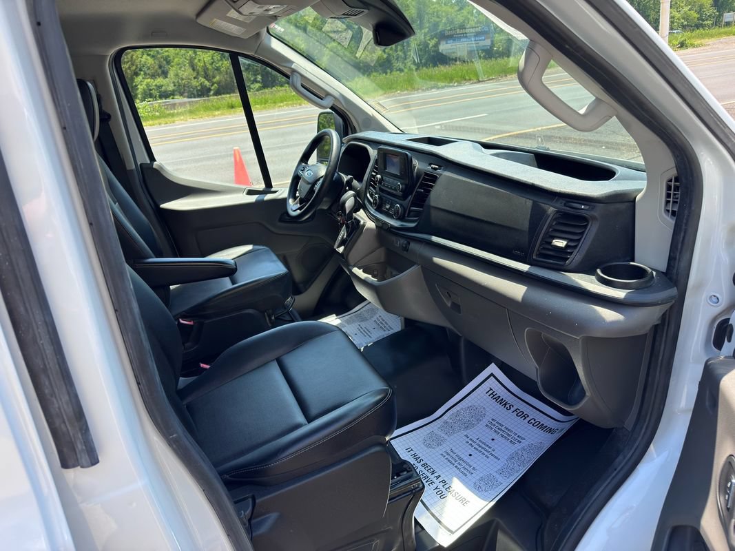 Used 2024 Ford Transit 150 Low Roof AWD image 28