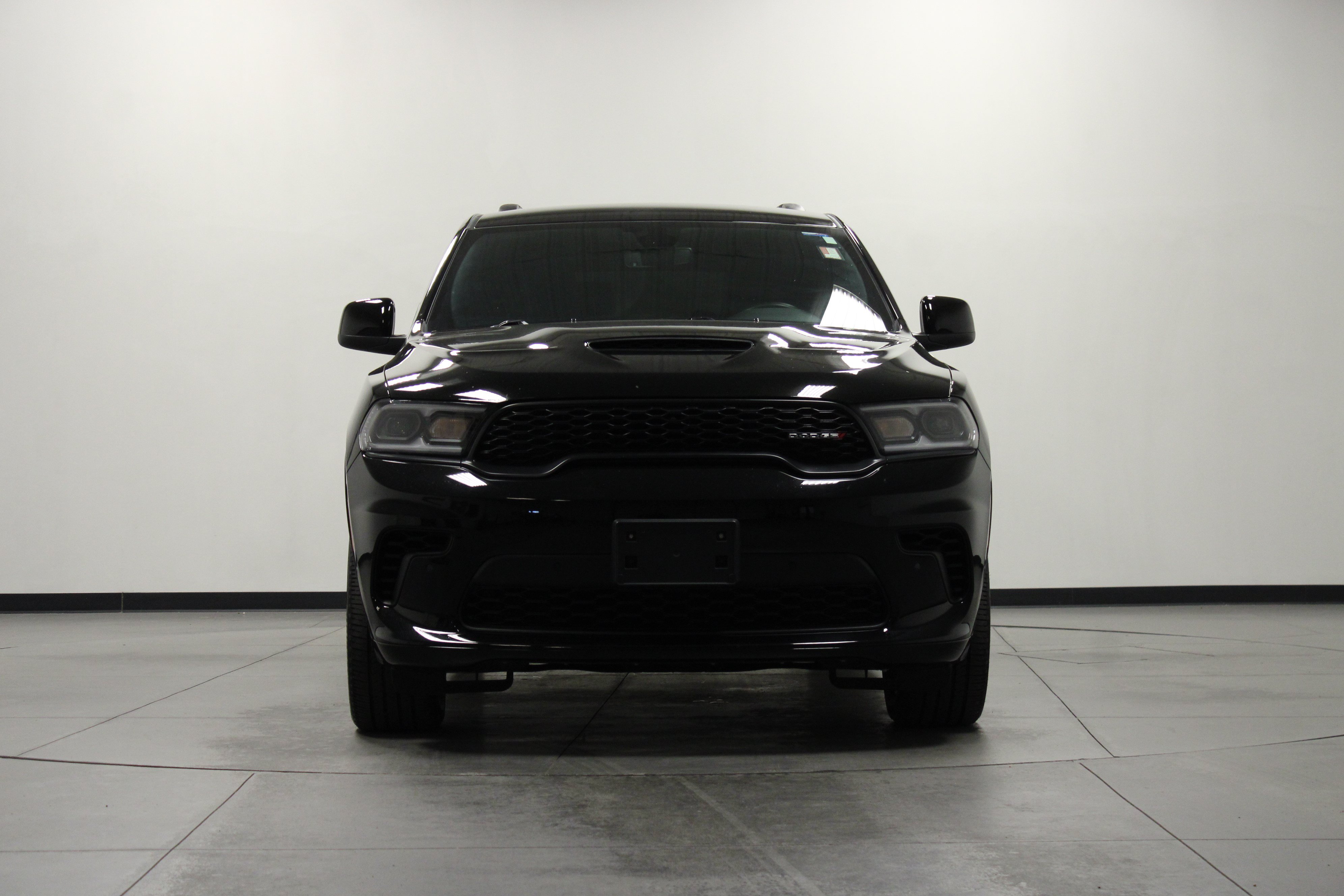 Used 2023 Dodge Durango R/T w/ Blacktop Package AWD/4WD image 9