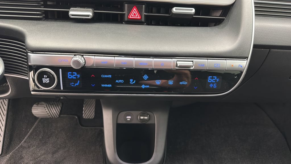 Used 2024 Hyundai Ioniq 5 SEL AWD/4WD image 18