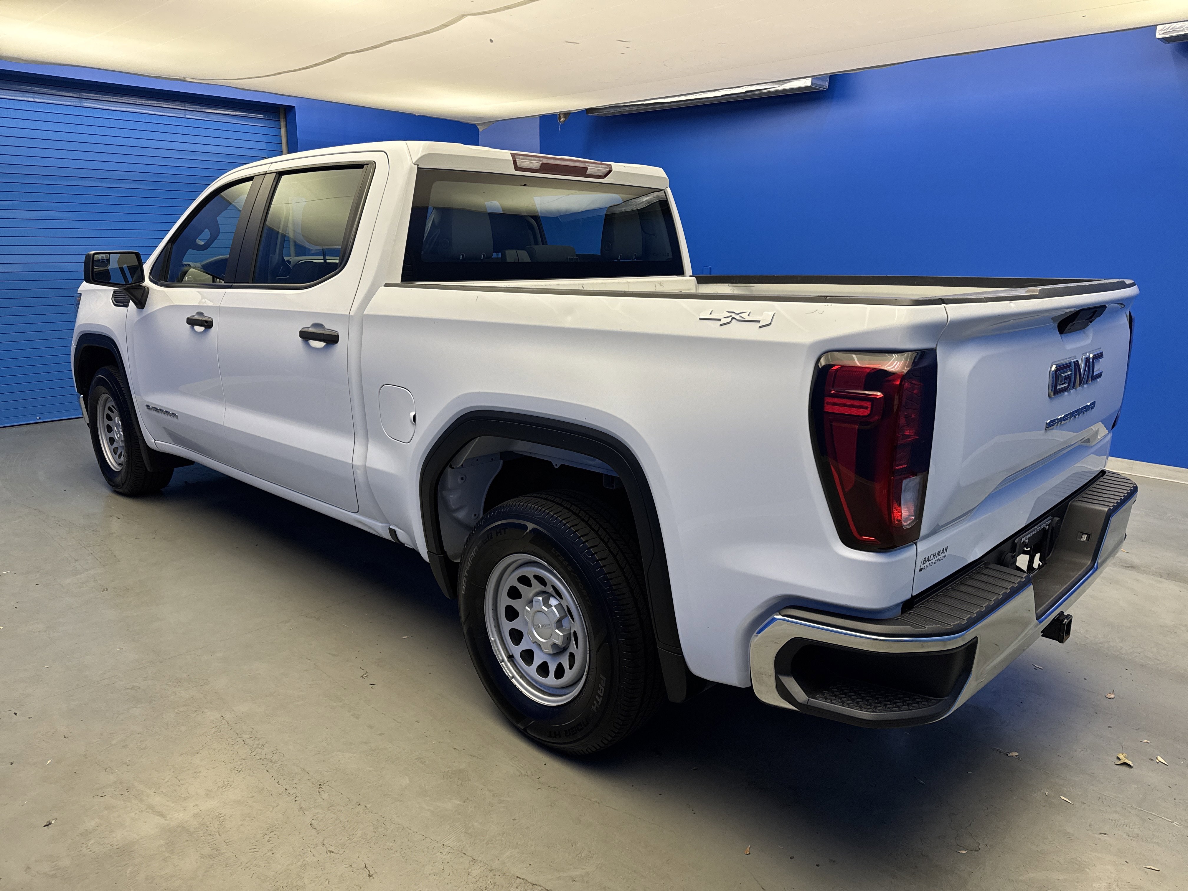 Used 2022 GMC Sierra 1500 Pro w/ Fleet Convenience Package image 5