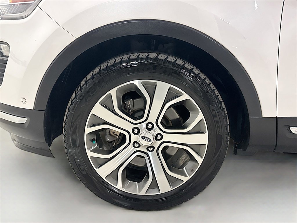 Used 2019 Ford Explorer Limited w/ Limited Luxury Package image 39