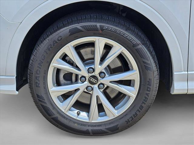 Used 2024 Audi Q3 2.0T Premium AWD/4WD image 21