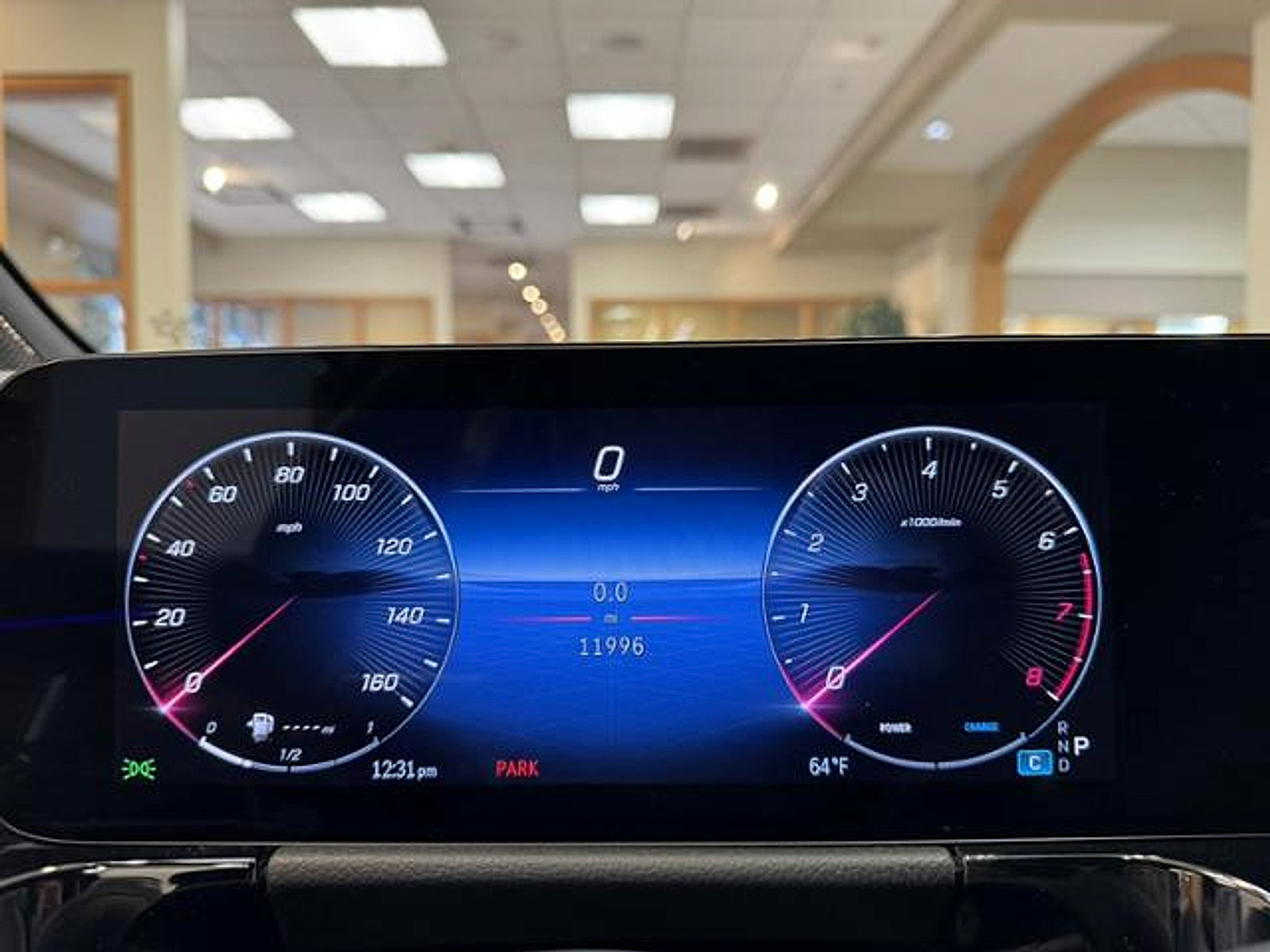 Used 2025 Mercedes-Benz GLA 250 image 12