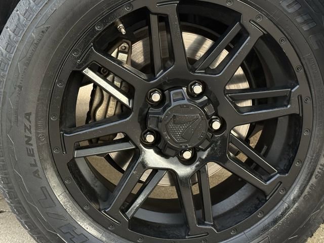 Used 2019 Toyota Tundra SR5 w/ SR5 Upgrade Package AWD/4WD image 13