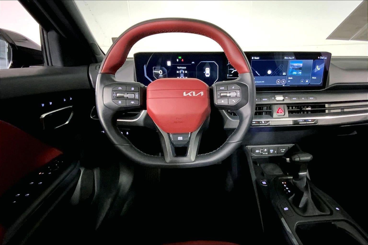 Certified 2025 Kia K4 GT-Line w/ GT-Line Premium Package FWD image 5