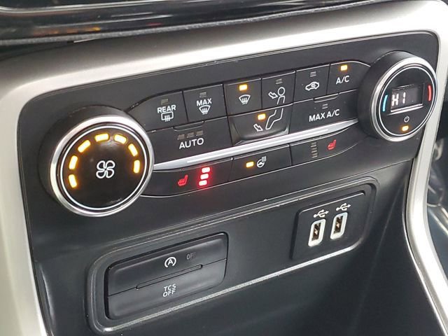 Used 2020 Ford EcoSport Titanium image 21