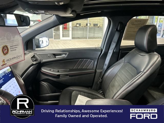 Used 2021 Ford Edge ST-Line AWD/4WD image 3