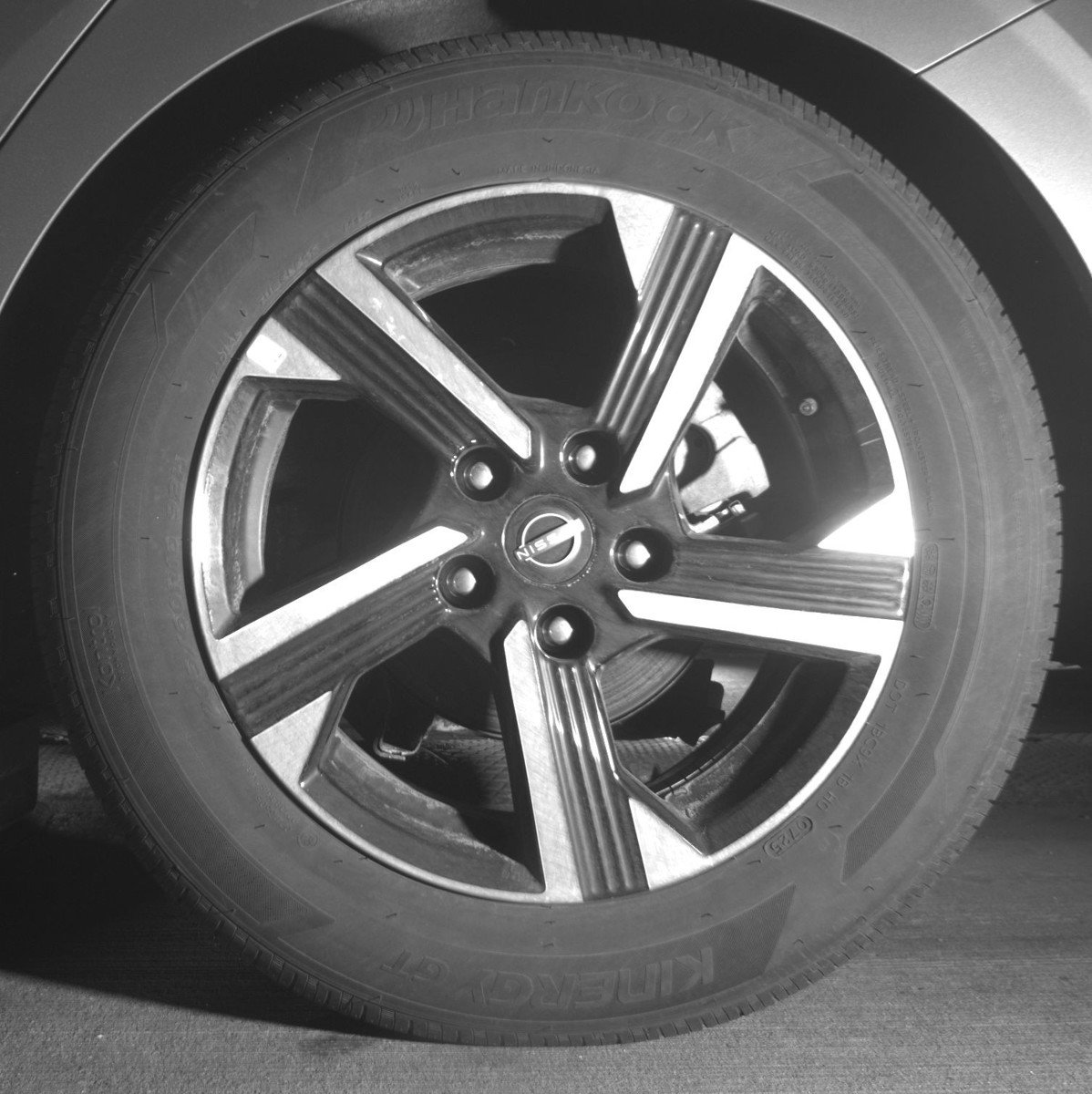 Used 2025 Nissan Sentra SV image 14