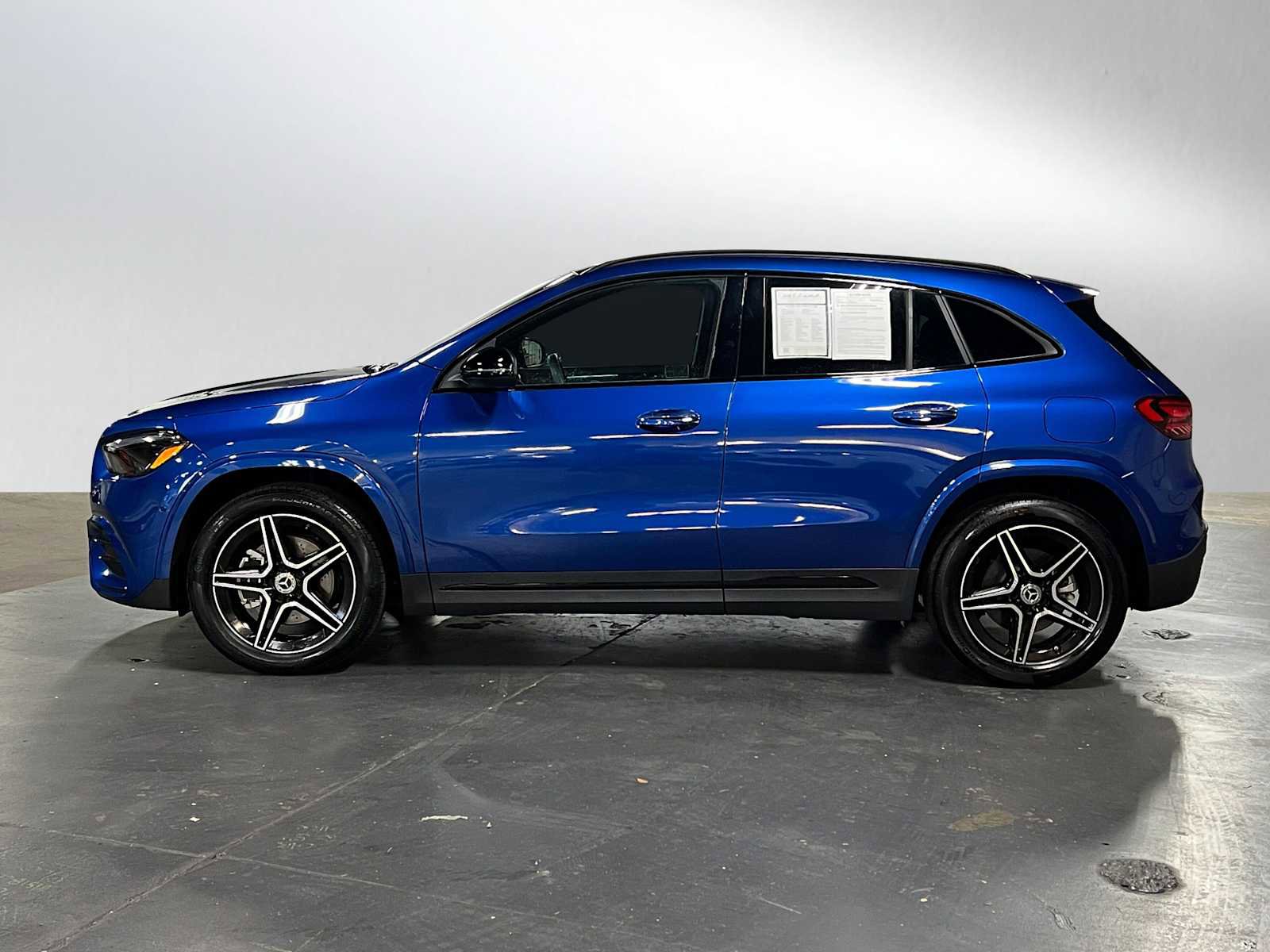 Used 2025 Mercedes-Benz GLA 250 4MATIC image 7