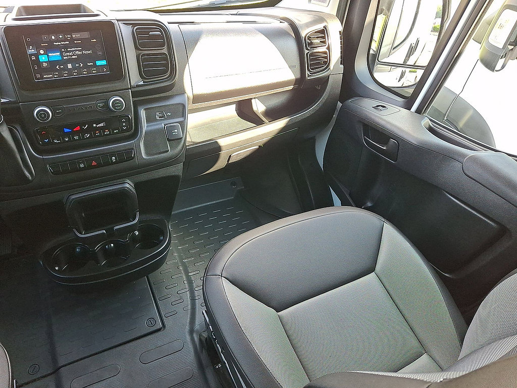 Used 2026 RAM ProMaster 2500 w/ Convenience Group FWD image 11