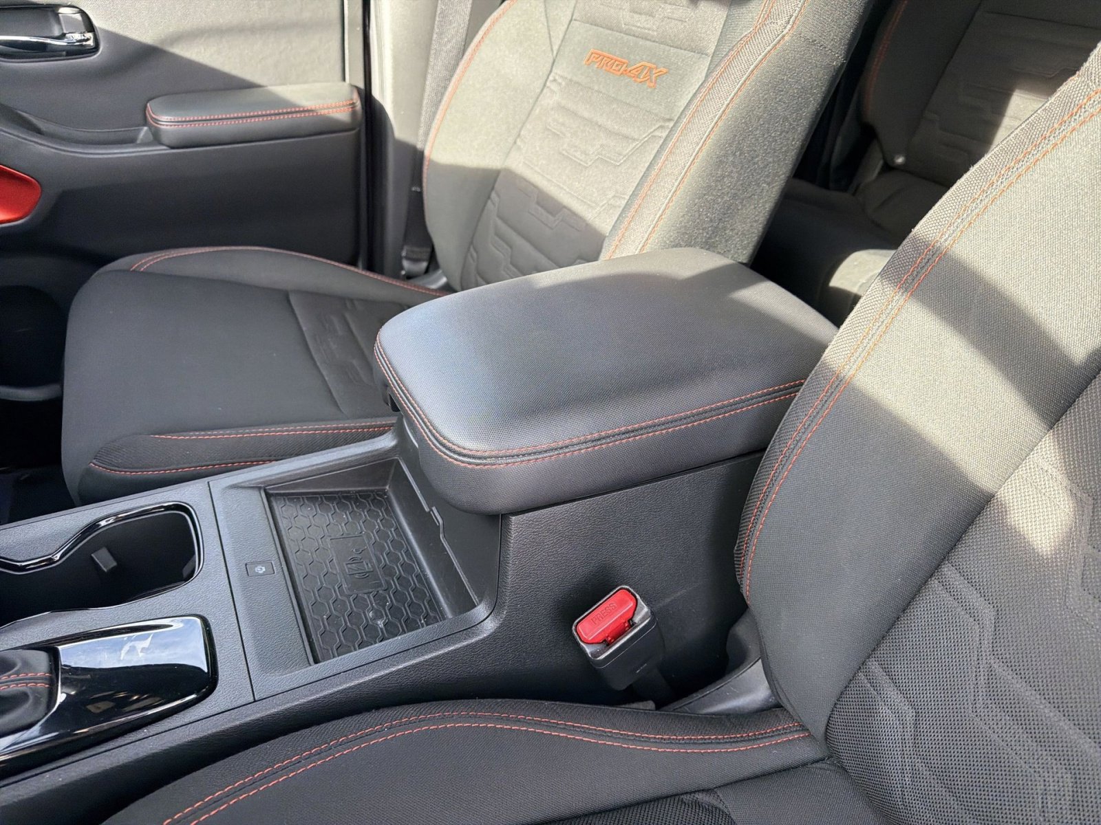 Used 2023 Nissan Frontier PRO-4X w/ Pro Convenience Package image 28