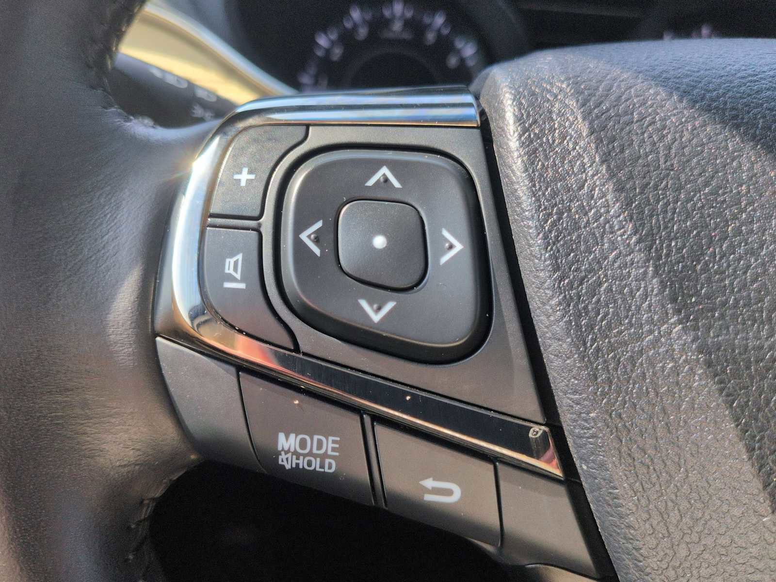 Used 2016 Toyota Avalon Touring image 26