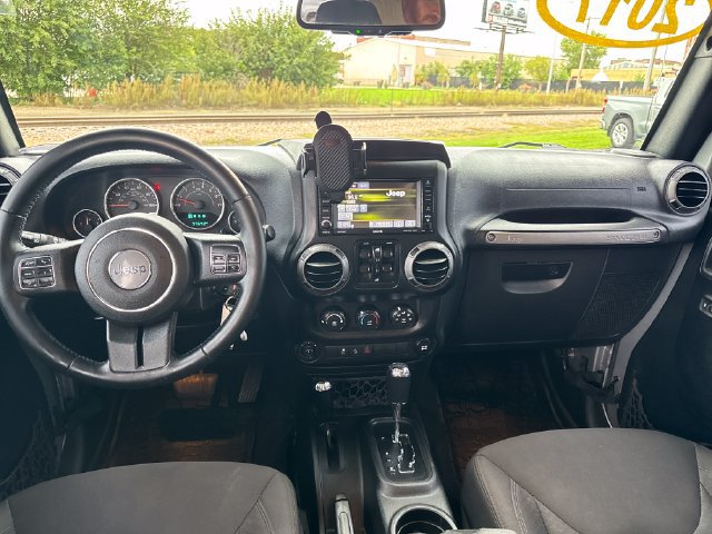 Used 2017 Jeep Wrangler Unlimited Sport AWD/4WD image 13