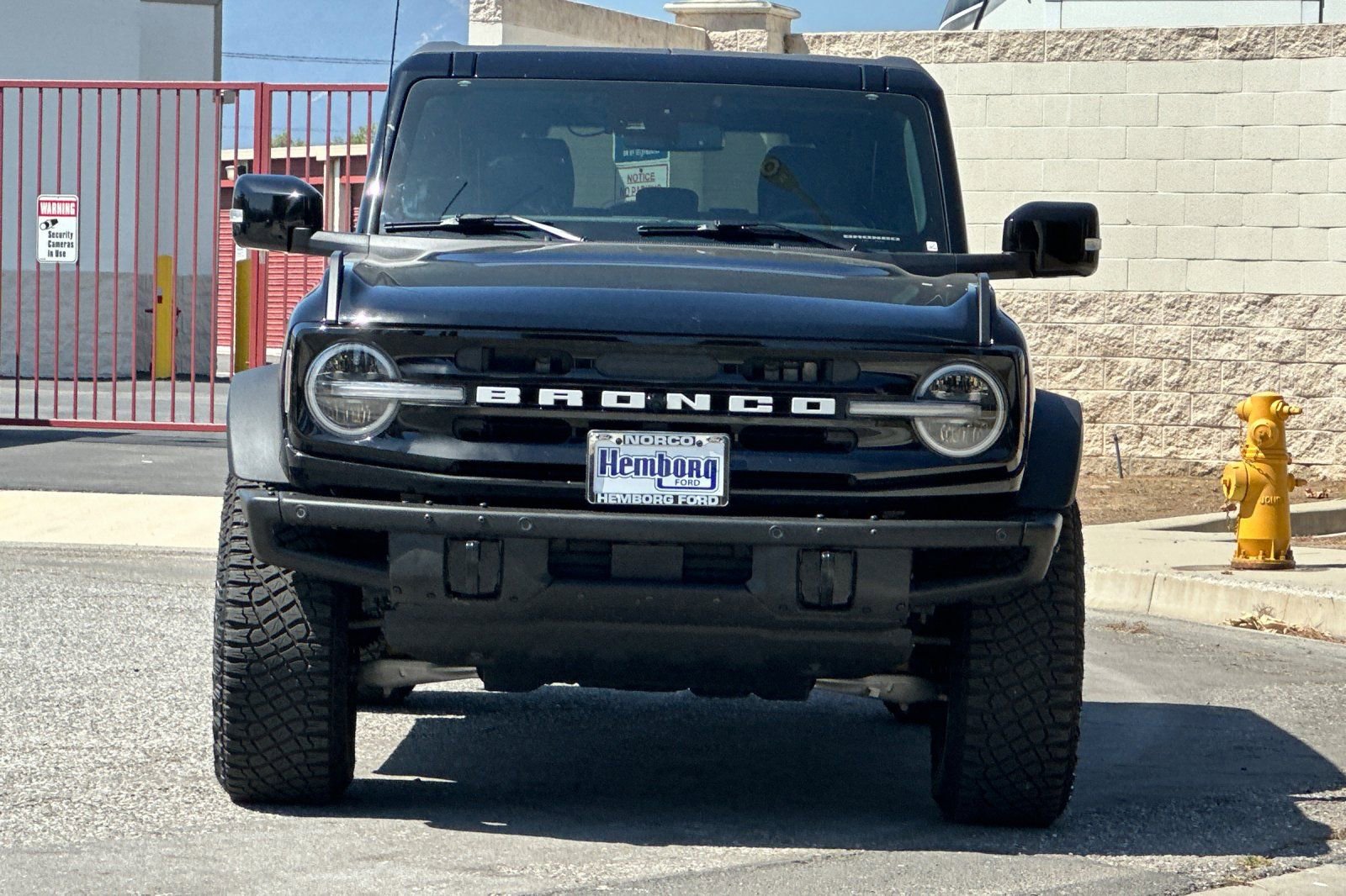 Used 2023 Ford Bronco Outer Banks w/ Sasquatch Package AWD/4WD image 9