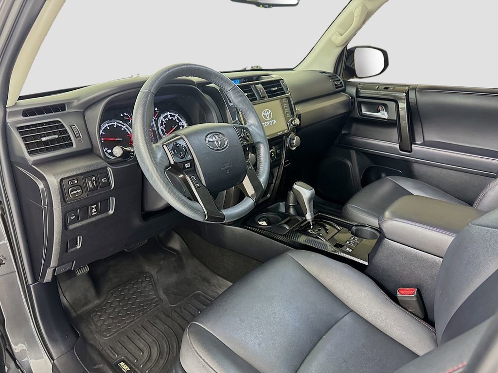 Used 2020 Toyota 4Runner TRD Off-Road Premium AWD/4WD image 10