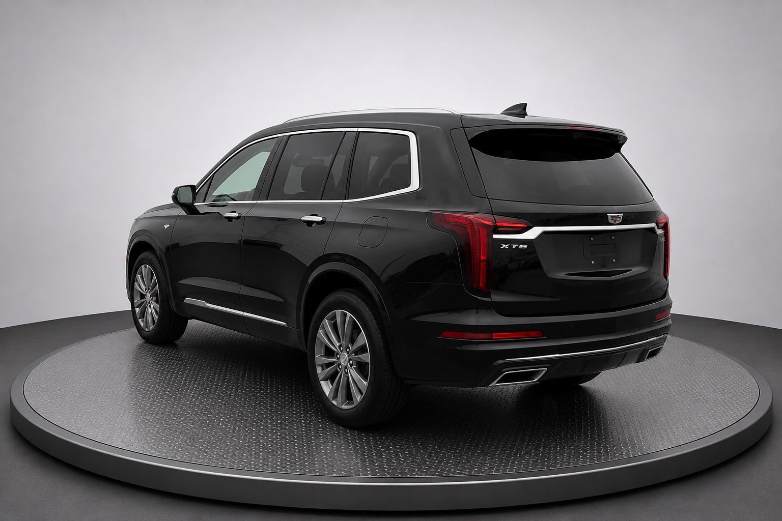 Used 2020 Cadillac XT6 Premium Luxury AWD/4WD image 2