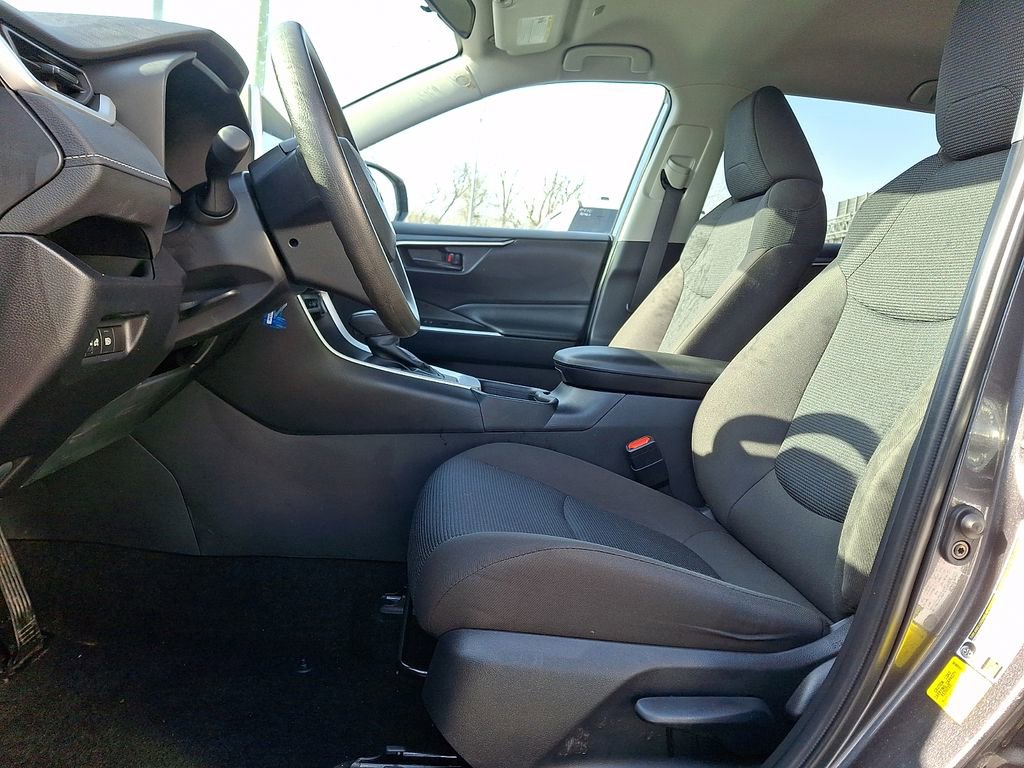 Used 2024 Toyota RAV4 LE image 13