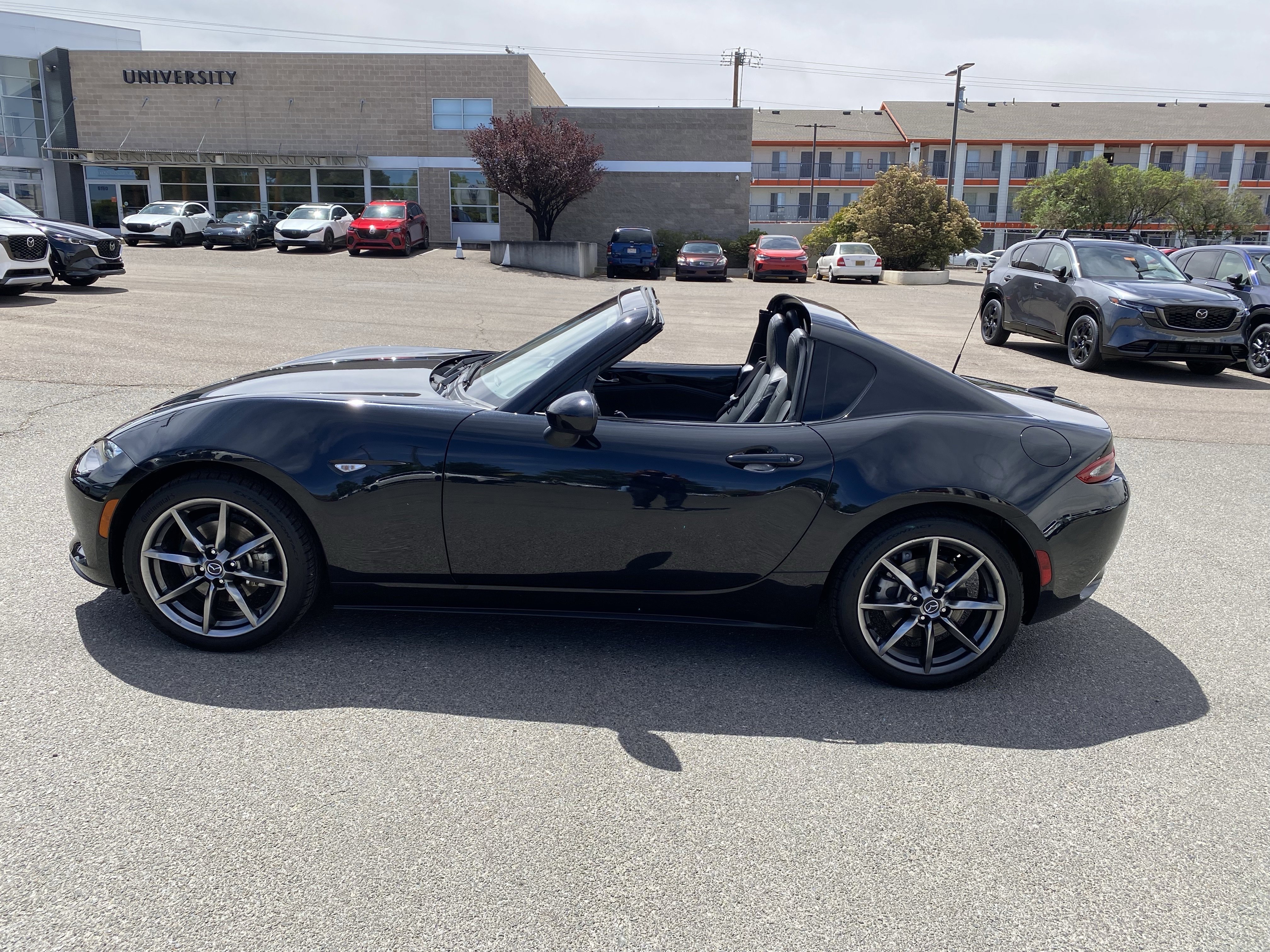 Used 2020 MAZDA MX-5 Miata RF Grand Touring RWD image 52