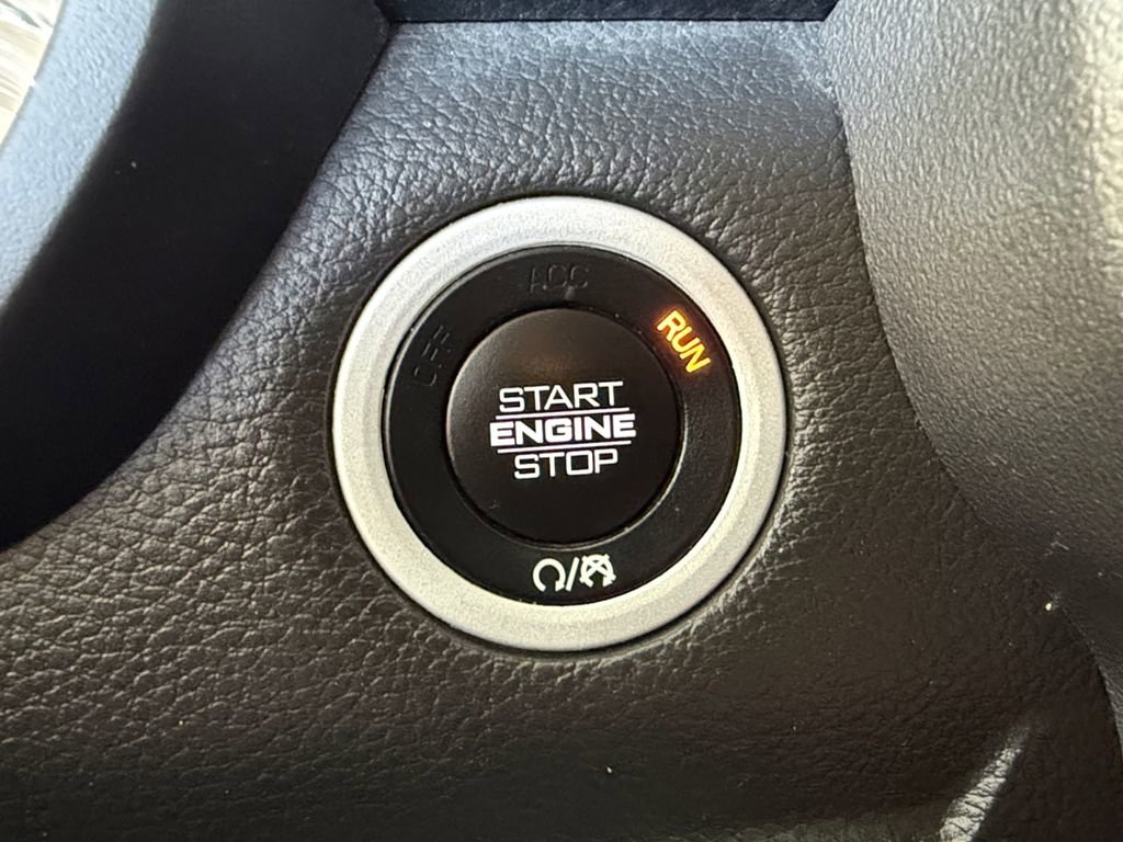 Used 2021 RAM 1500 Big Horn RWD image 39