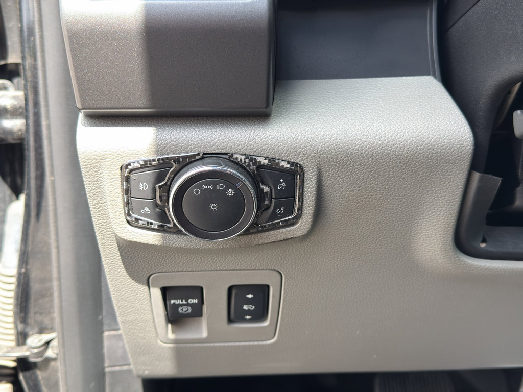 Used 2018 Ford F150 XLT w/ Equipment Group 302A Luxury image 15