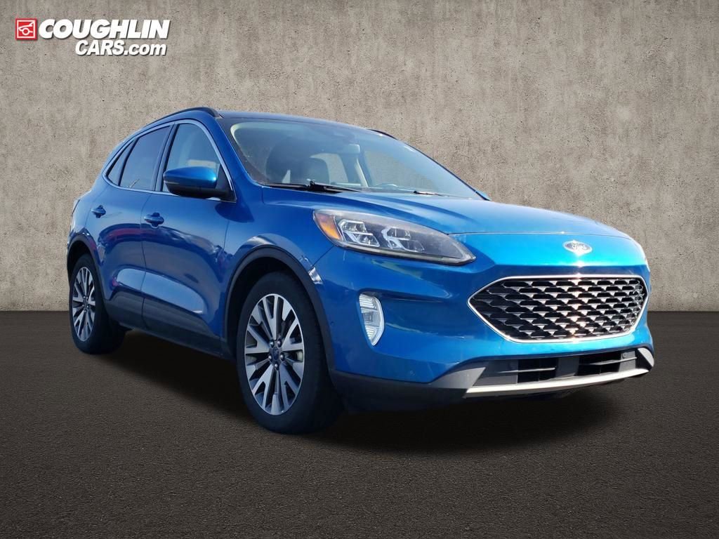 Used 2020 Ford Escape Titanium image 7