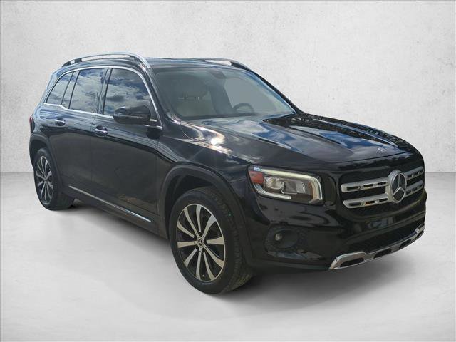 Used 2020 Mercedes-Benz GLB 250 w/ Premium Package video 3