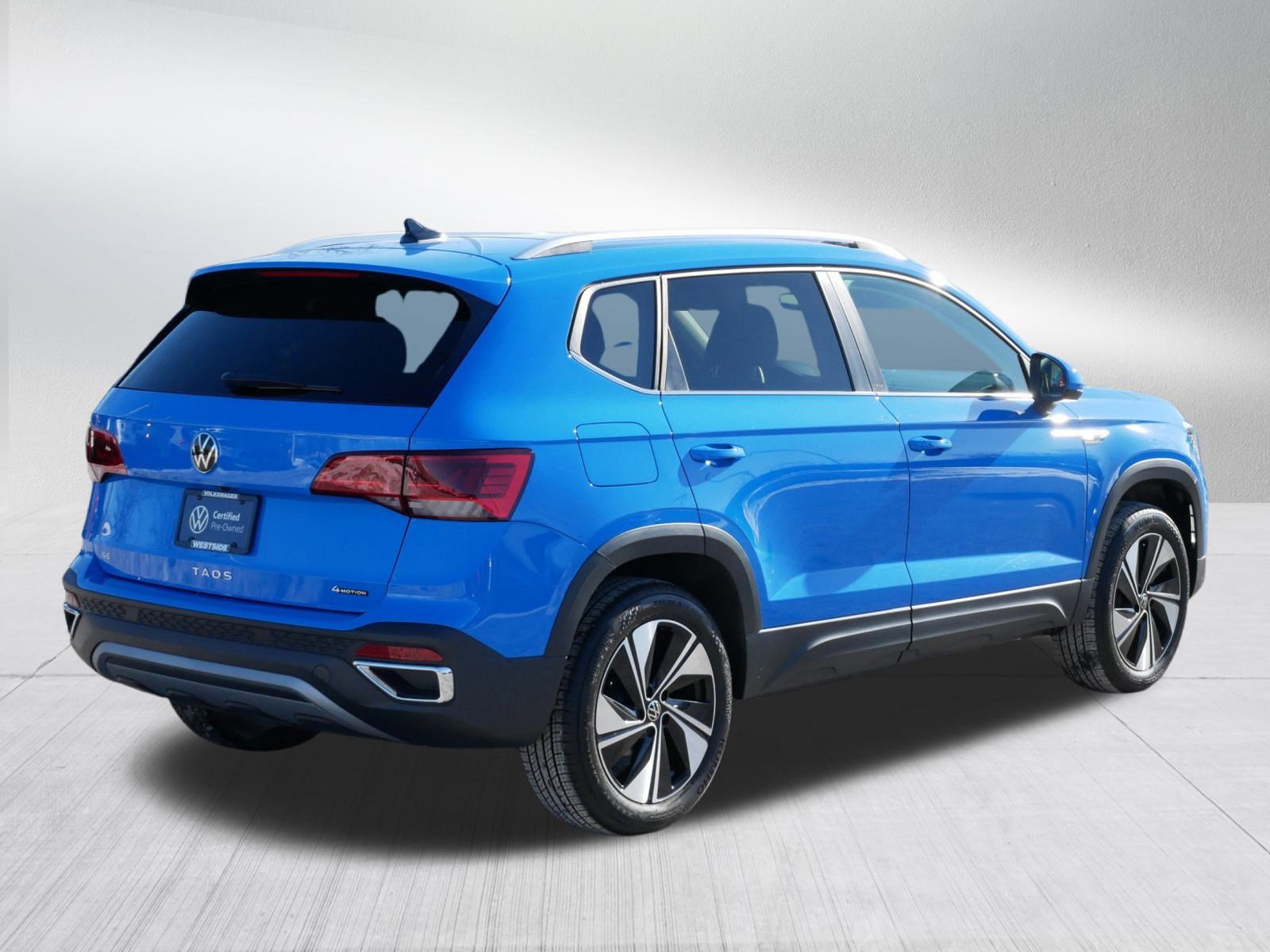 Certified 2024 Volkswagen Taos SE image 7