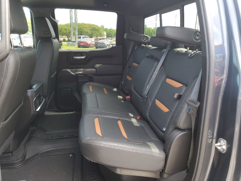 Used 2021 GMC Sierra 1500 AT4 w/ AT4 Value Package AWD/4WD image 5