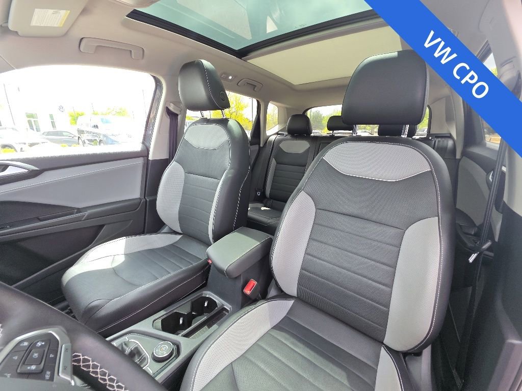 Certified 2023 Volkswagen Taos SEL AWD/4WD image 11