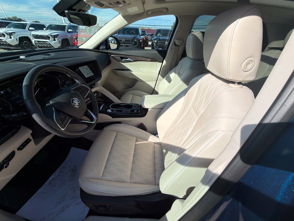 Used 2023 Buick Envision Avenir FWD image 9