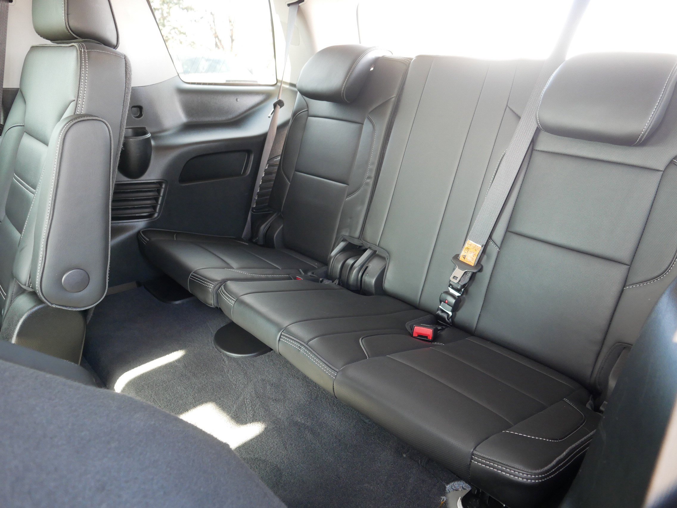 Used 2020 GMC Yukon Denali w/ Denali Premium Package image 37