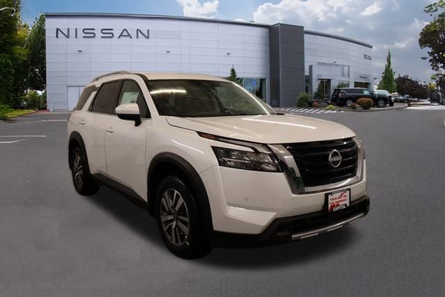 New 2025 Nissan Pathfinder SL
