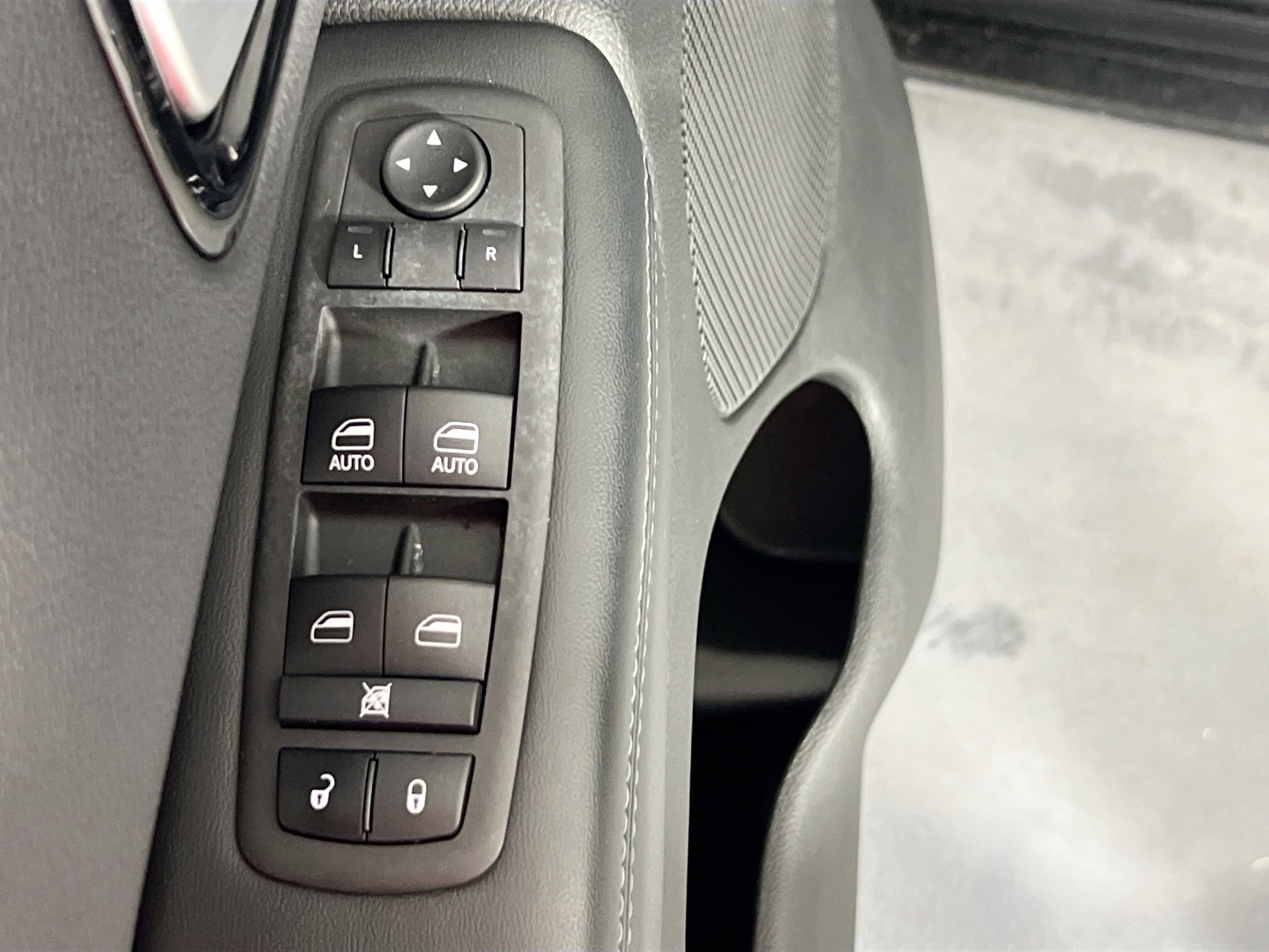 Used 2023 Dodge Durango SXT Launch Edition w/ SXT Blacktop Group image 16