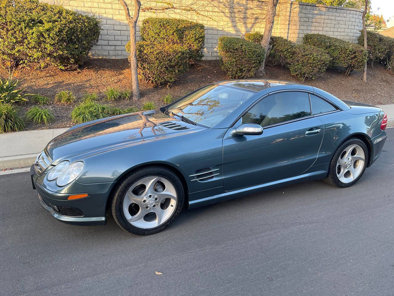 Used 2005 Mercedes-Benz SL 500 image 1