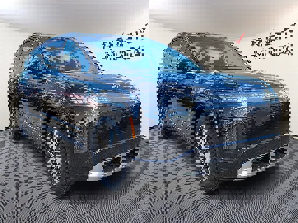 New 2026 Hyundai Ioniq 9 SEL image 3