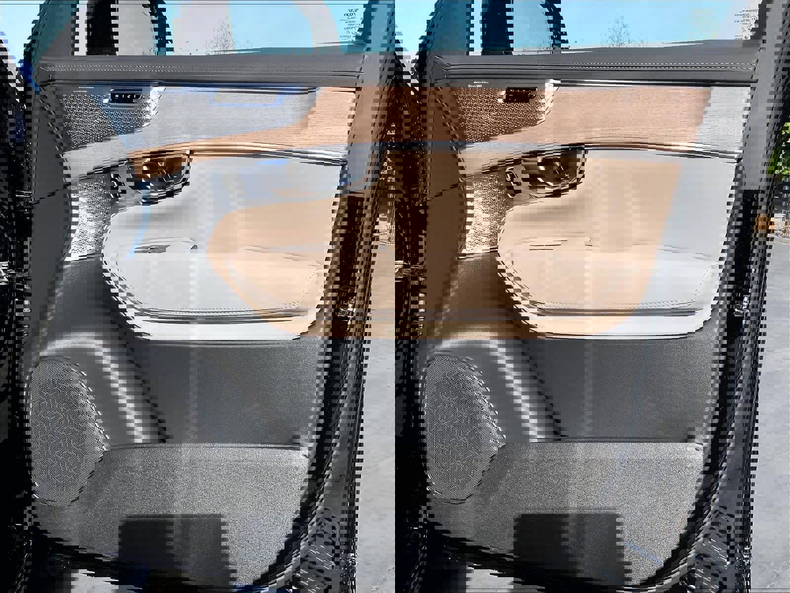 New 2026 Volvo XC90 T8 Ultra w/ Lounge Package image 31