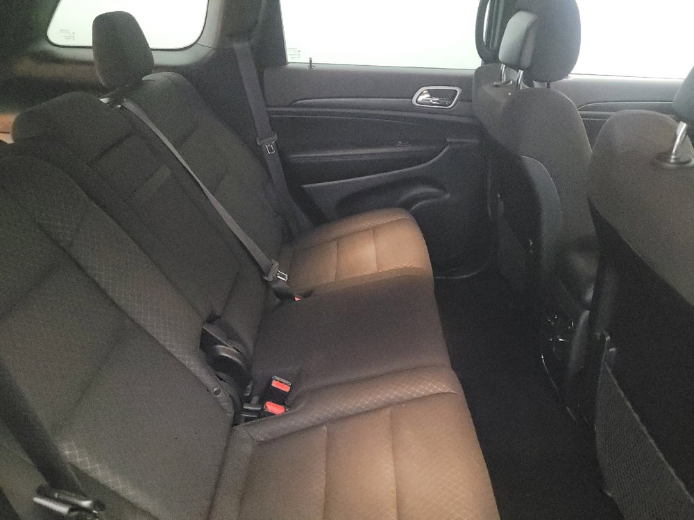 Used 2021 Jeep Grand Cherokee Laredo image 19