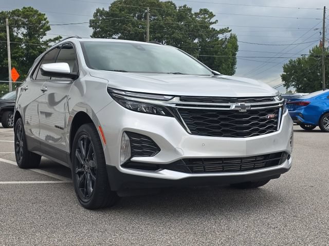 Used 2022 Chevrolet Equinox RS w/ LPO, Floor Liner Package FWD image 7