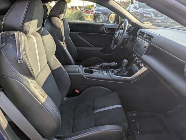 Used 2025 Toyota GR86 Premium w/ Performance Package RWD image 27
