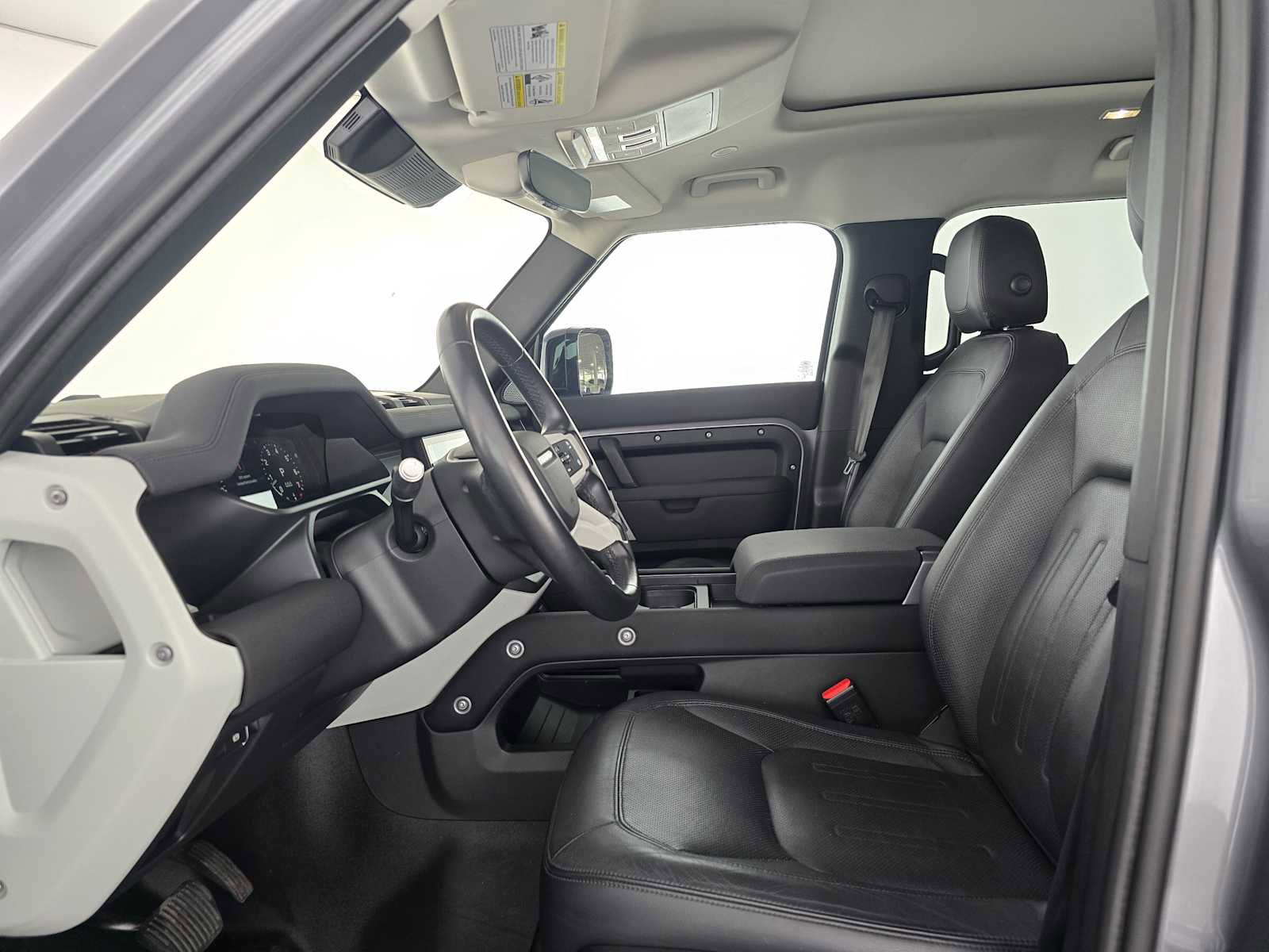 Used 2022 Land Rover Defender 110 SE image 19