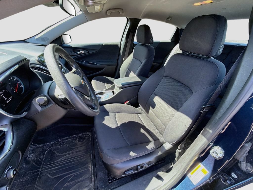 Used 2021 Chevrolet Malibu LT FWD image 22