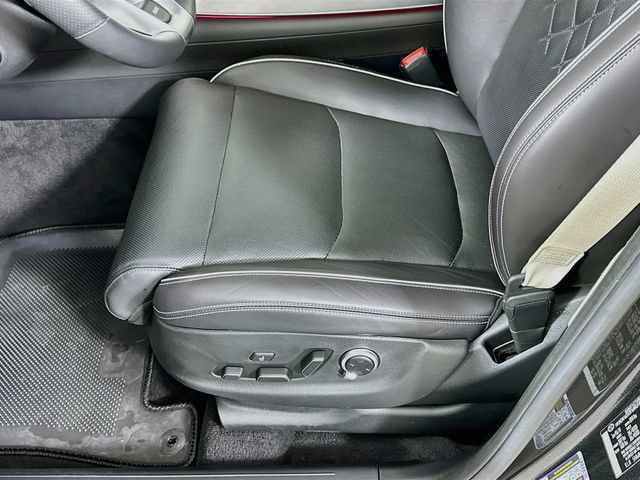 Certified 2025 Genesis Electrified GV70 w/ Prestige Package AWD/4WD image 20